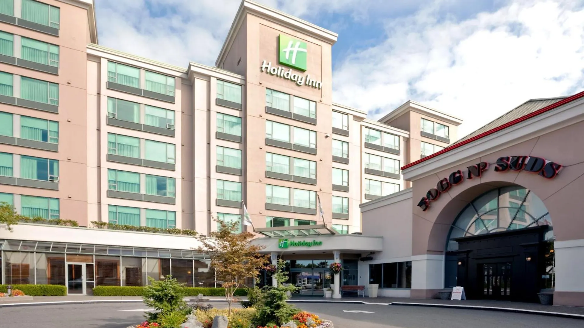 7 Airport Hotels Near South Granville Worth Booking