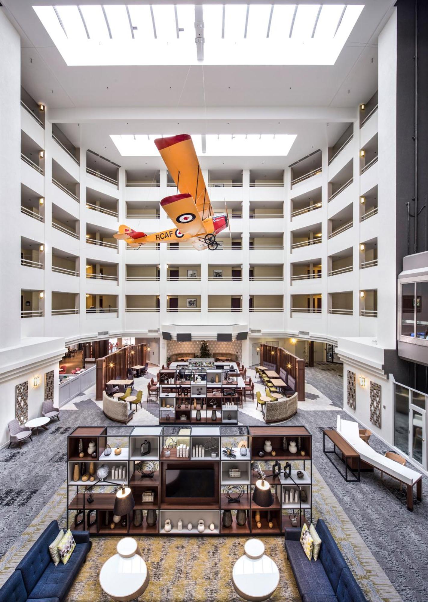 7 Business Hotels Near Montreal Casino That Deliver